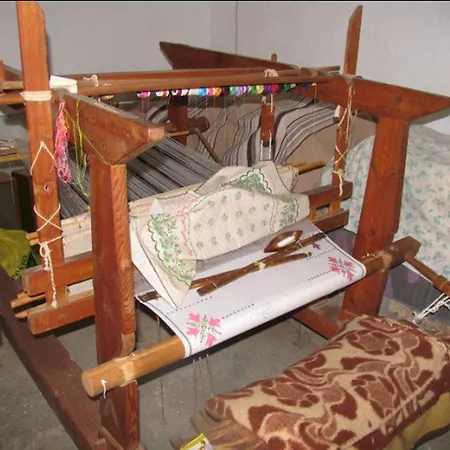 Traditional Elena * Astirákion